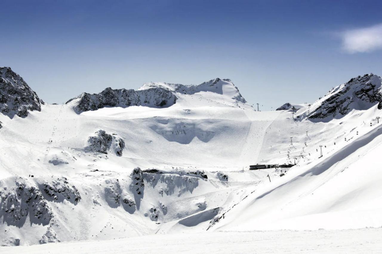 Dominic 4* Sölden