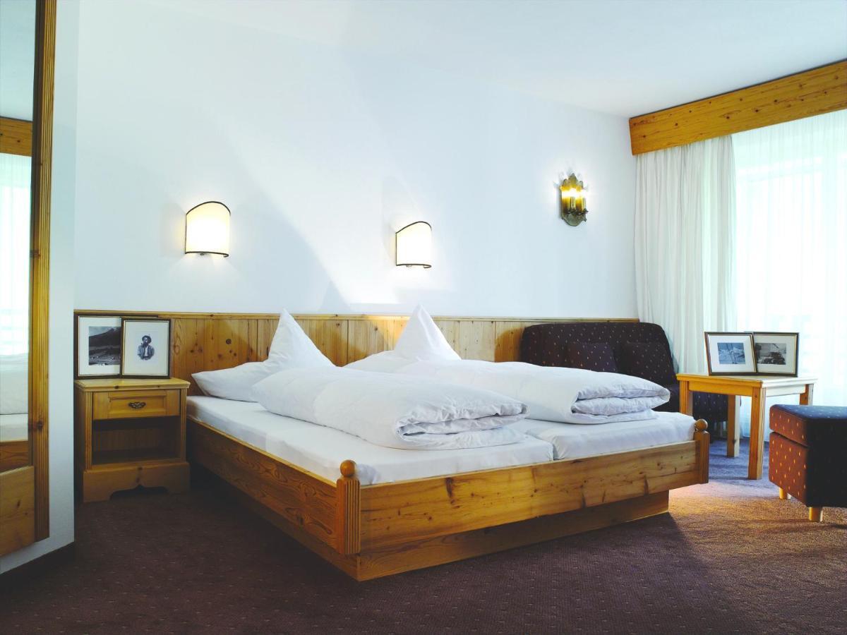 Dominic Hotel 4*
